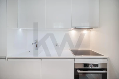 Apartamento T1 para Arrendamento em Santo António