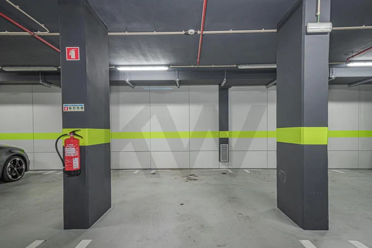 Apartamento T1 para Arrendamento em Santo António Foto 18