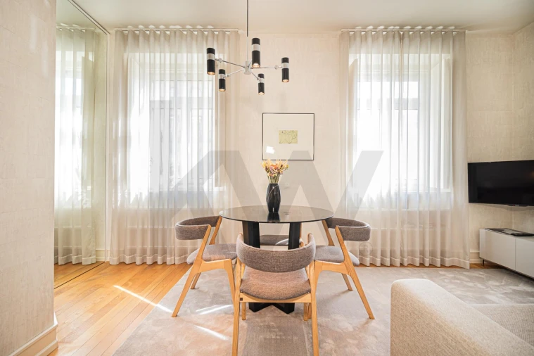 Apartamento T1 para Arrendamento em Santo António Foto 4