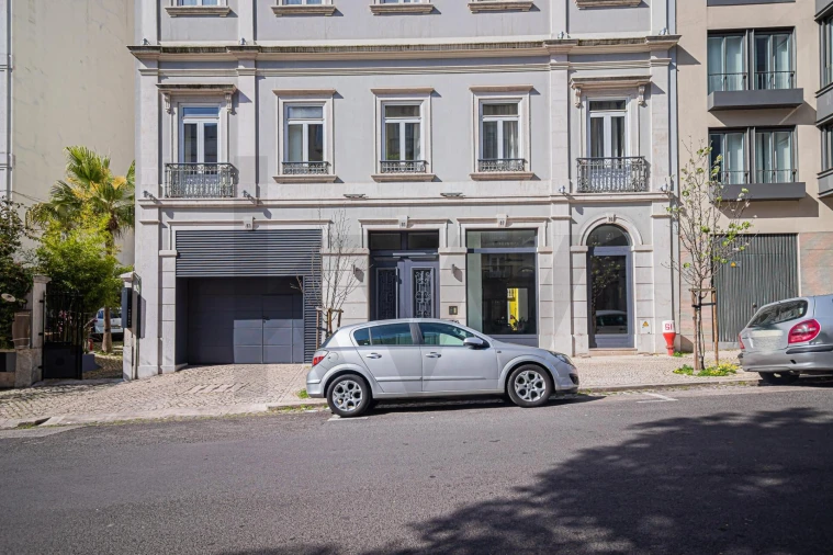 Apartamento T1 para Arrendamento em Santo António Foto 21