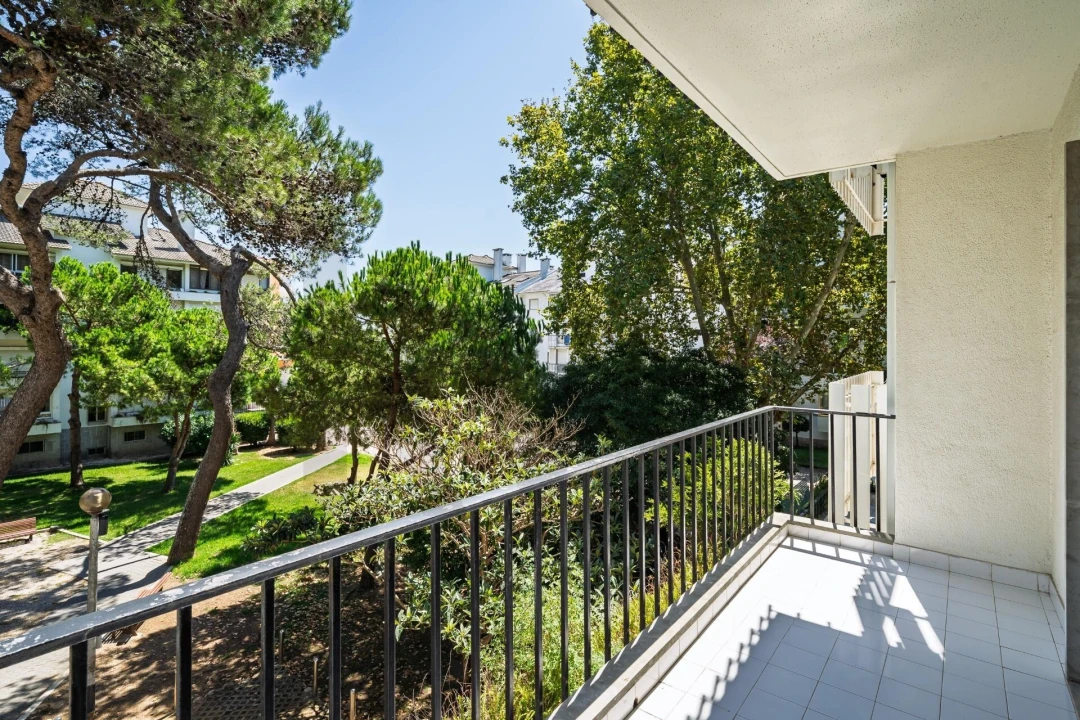 Apartamento T3 para Venda em Carcavelos e Parede Foto 11