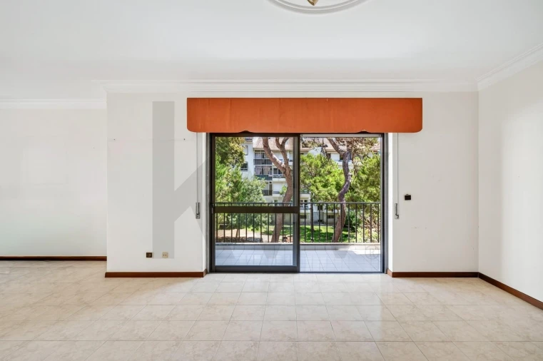 Apartamento T3 para Venda em Carcavelos e Parede Foto 5