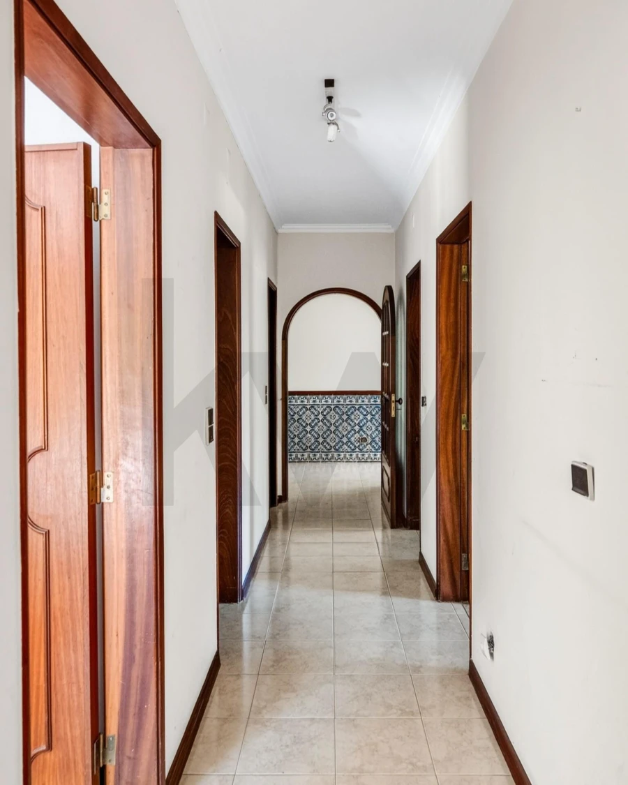 Apartamento T3 para Venda em Carcavelos e Parede Foto 30