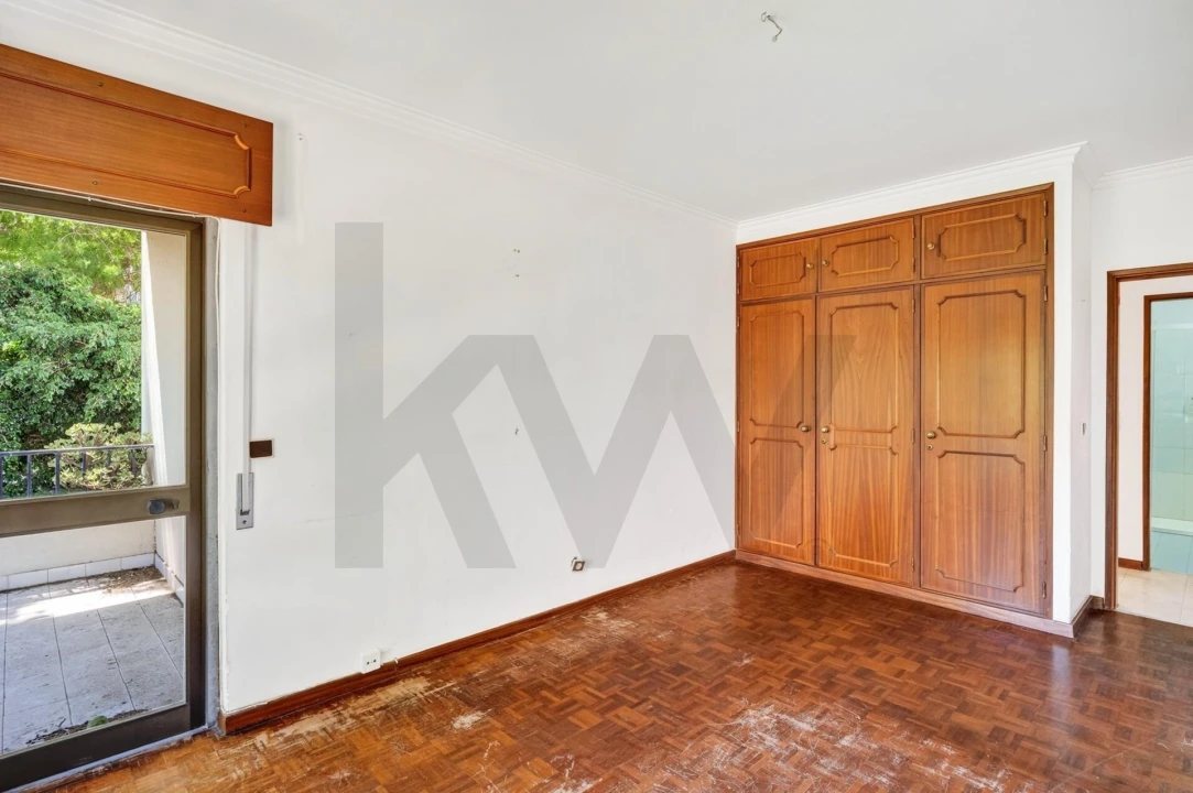 Apartamento T3 para Venda em Carcavelos e Parede Foto 17