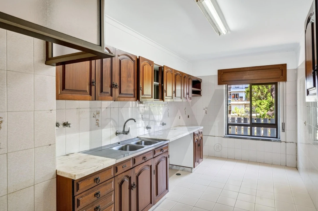 Apartamento T3 para Venda em Carcavelos e Parede Foto 13