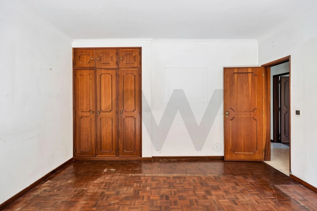 Apartamento T3 para Venda em Carcavelos e Parede Foto 26