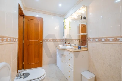 Apartamento T3 para Venda em Almada, Cova da Piedade, Pragal e Cacilhas