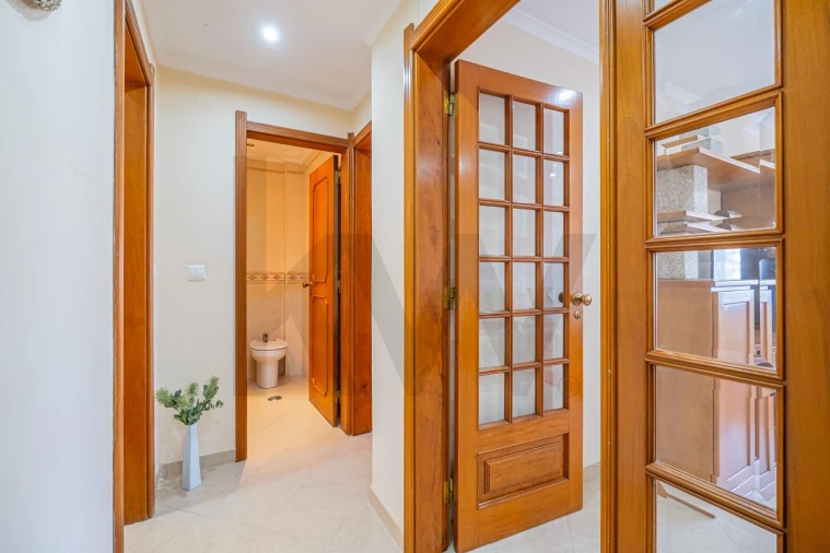 Apartamento T3 para Venda em Almada, Cova da Piedade, Pragal e Cacilhas Foto 17
