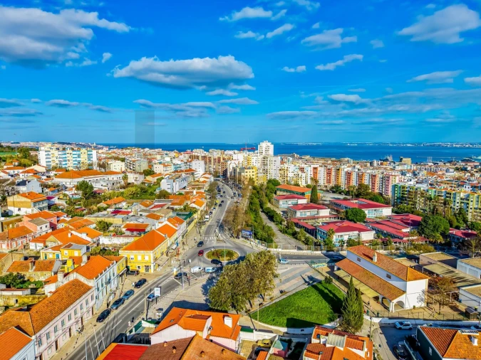 Apartamento T3 para Venda em Almada, Cova da Piedade, Pragal e Cacilhas Foto 54