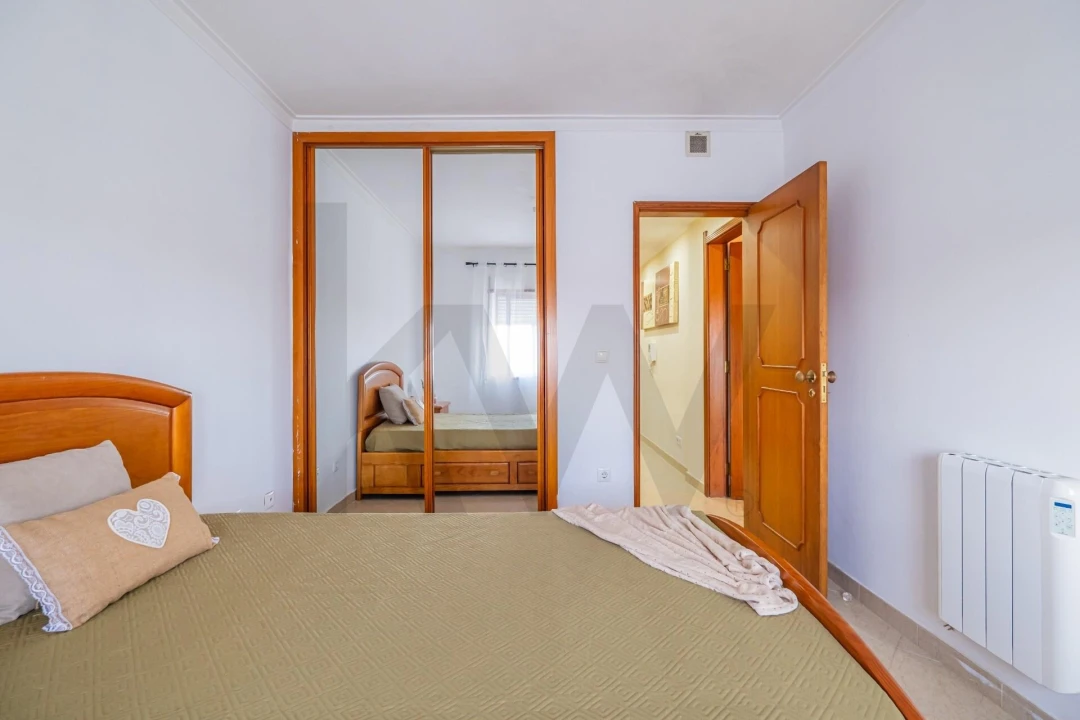 Apartamento T3 para Venda em Almada, Cova da Piedade, Pragal e Cacilhas Foto 38