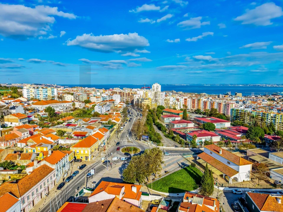 Apartamento T3 para Venda em Almada, Cova da Piedade, Pragal e Cacilhas Foto 54