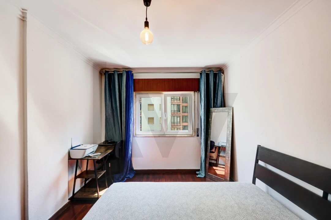 Apartamento T2 para Venda em Massamá e Monte Abraão Foto 6