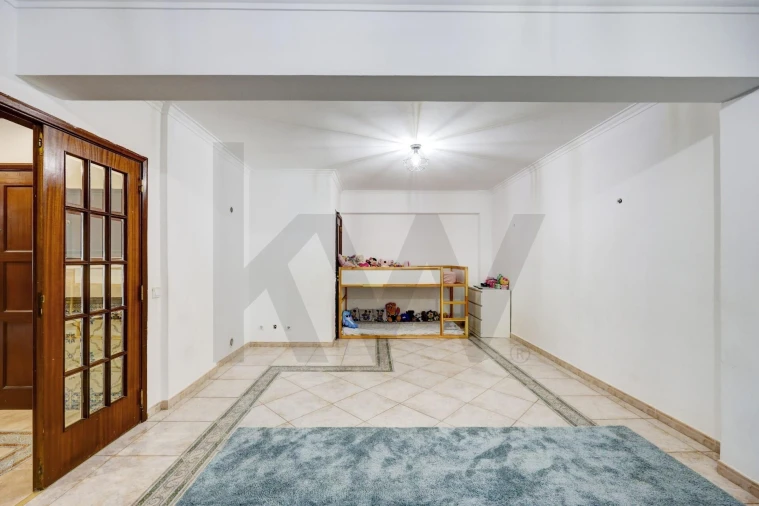 Apartamento T2 para Venda em Massamá e Monte Abraão Foto 14