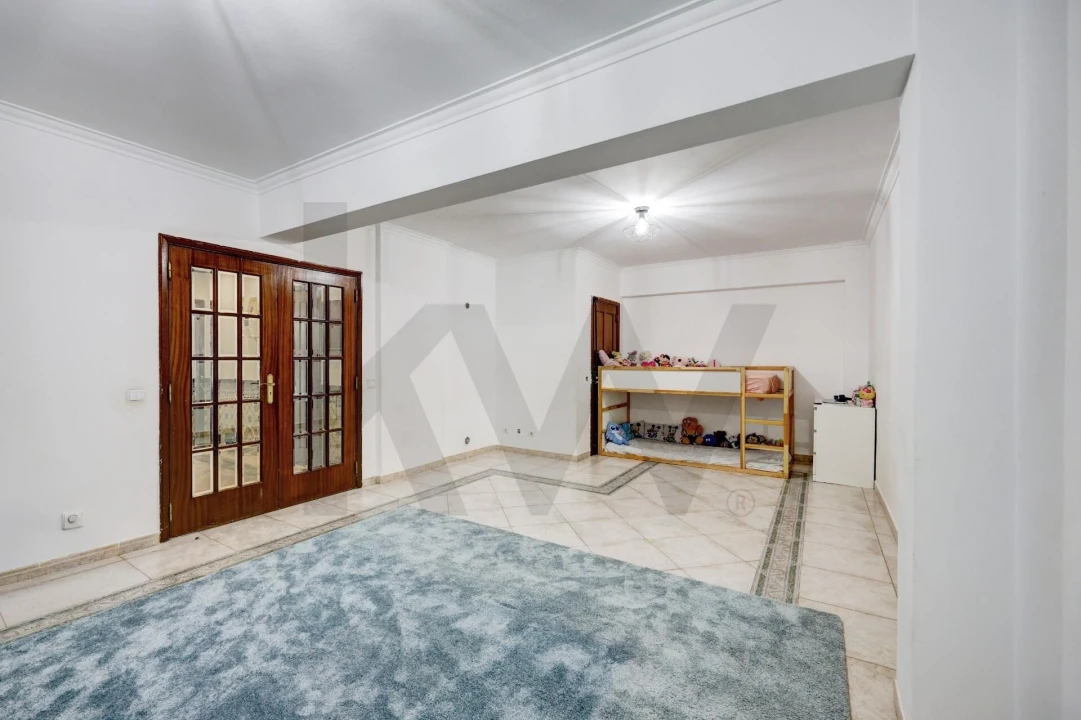 Apartamento T2 para Venda em Massamá e Monte Abraão Foto 16