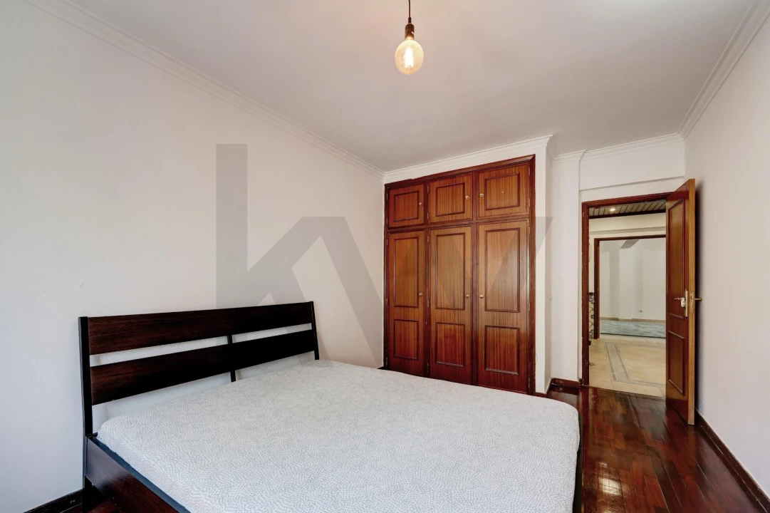 Apartamento T2 para Venda em Massamá e Monte Abraão Foto 8