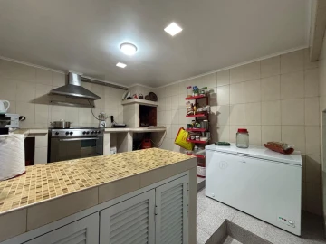 Moradia T4 para Venda em Ponta Delgada (São Sebastião)