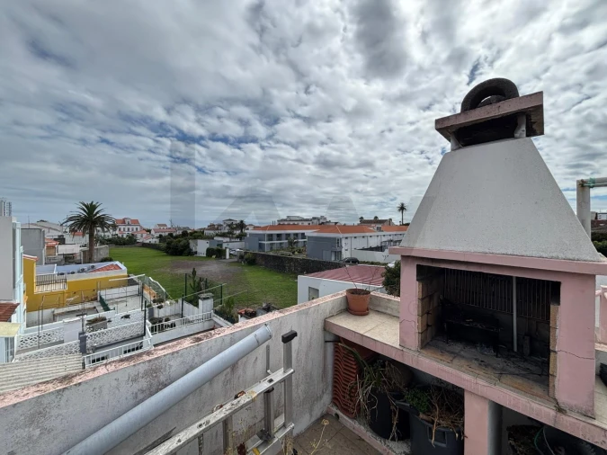 Moradia T4 para Venda em Ponta Delgada (São Sebastião) Foto 9