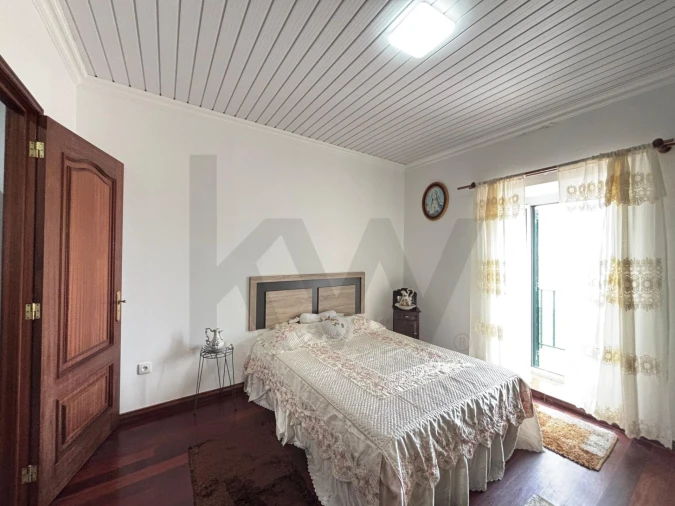 Moradia T4 para Venda em Ponta Delgada (São Sebastião) Foto 5