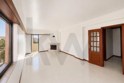 Apartamento T2 para Arrendamento em Cacém e São Marcos