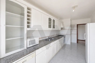 Apartamento T2 para Arrendamento em Cacém e São Marcos