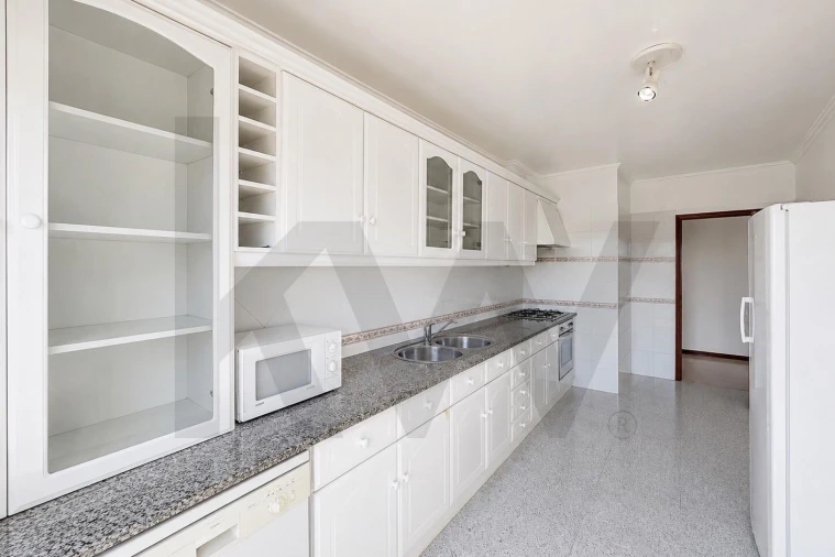 Apartamento T2 para Arrendamento em Cacém e São Marcos Foto 6