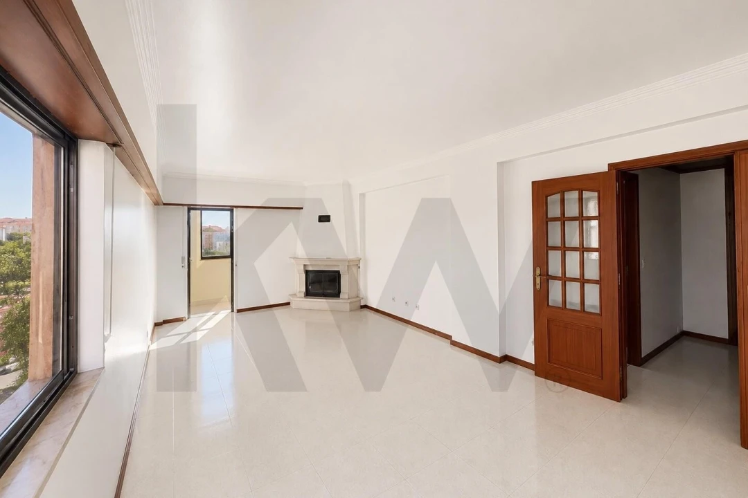 Apartamento T2 para Arrendamento em Cacém e São Marcos Foto 2