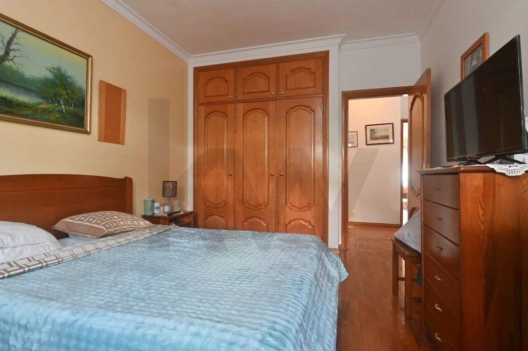 Apartamento T3 para Venda em Porto Salvo Foto 21