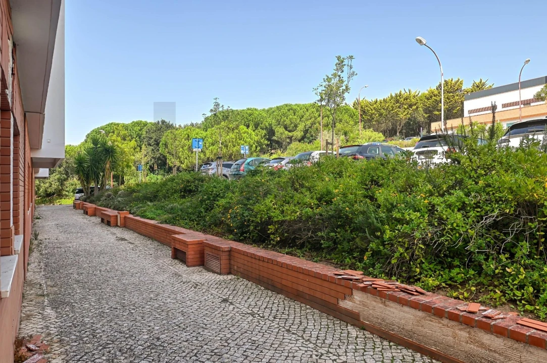 Apartamento T3 para Venda em Porto Salvo Foto 23