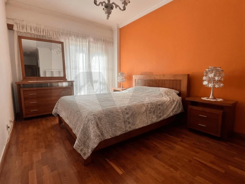 Apartamento T3 para Venda em Porto Salvo Foto 14