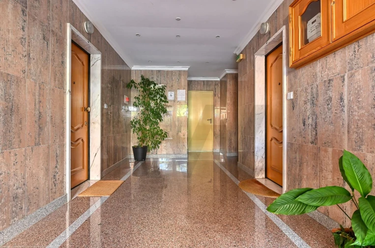 Apartamento T3 para Venda em Porto Salvo Foto 22