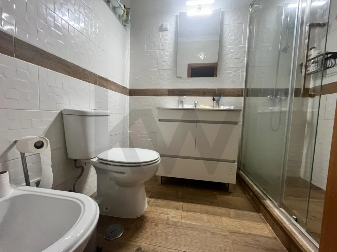 Apartamento T3 para Venda em Porto Salvo Foto 9