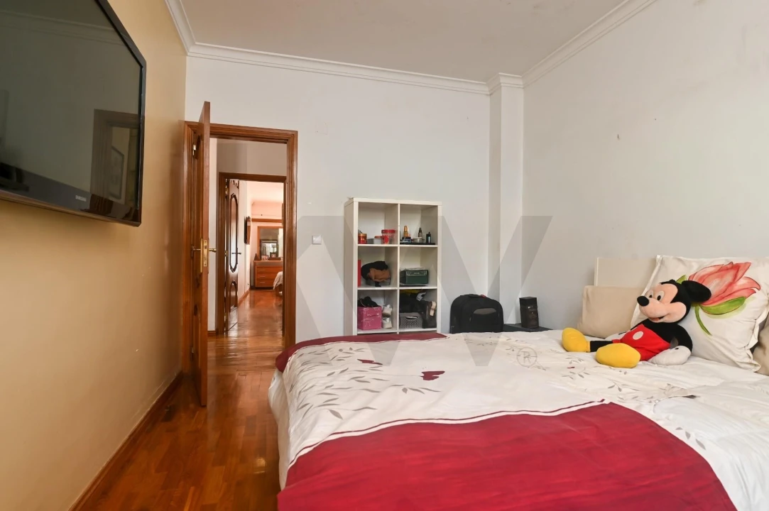 Apartamento T3 para Venda em Porto Salvo Foto 18