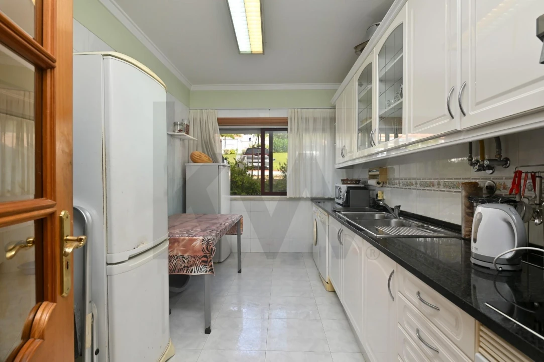 Apartamento T3 para Venda em Porto Salvo Foto 9