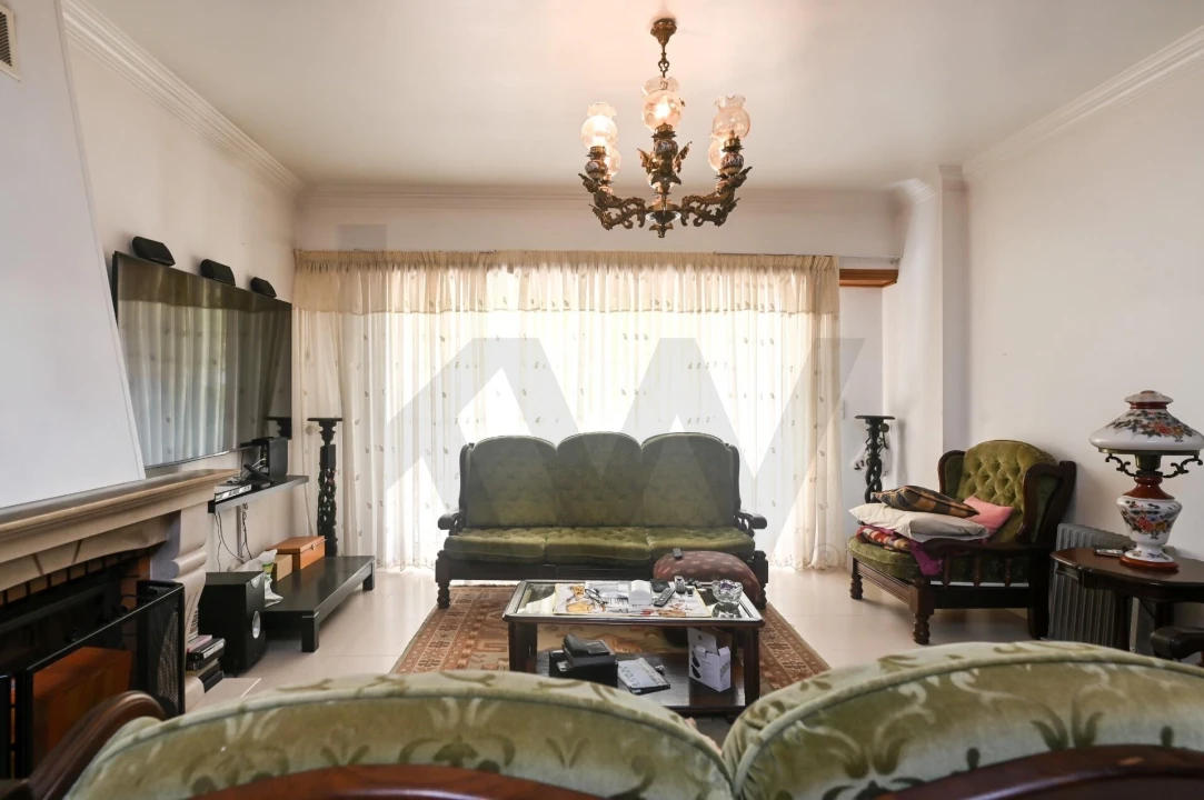 Apartamento T3 para Venda em Porto Salvo Foto 4