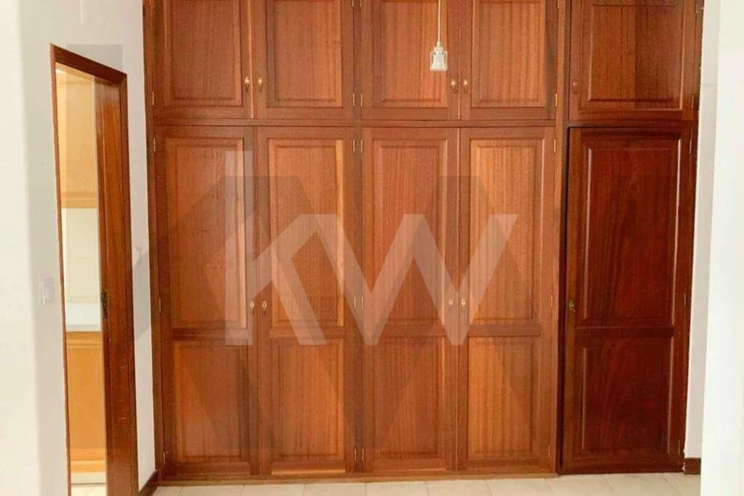 Apartamento T1 para Arrendamento em Benfica Foto 5