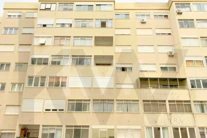 Apartamento T1 para Arrendamento em Benfica
