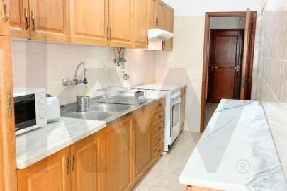 Apartamento T1 para Arrendamento em Benfica