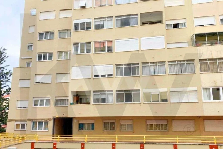 Apartamento T1 para Arrendamento em Benfica Foto 19