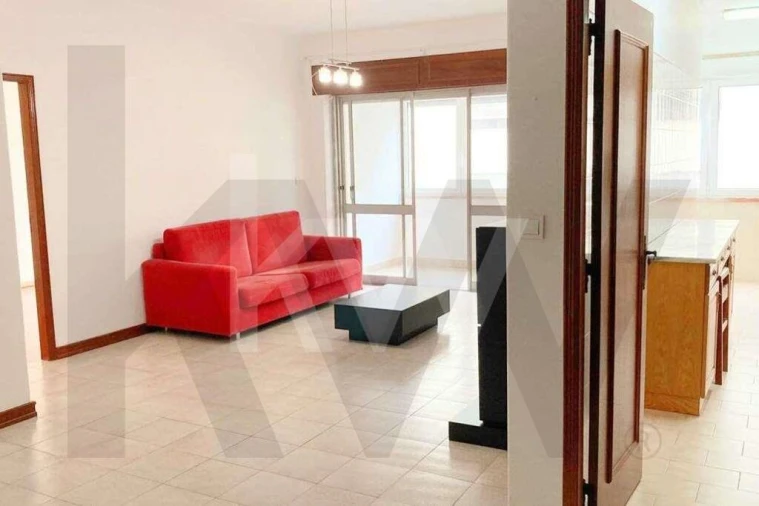 Apartamento T1 para Arrendamento em Benfica Foto 2