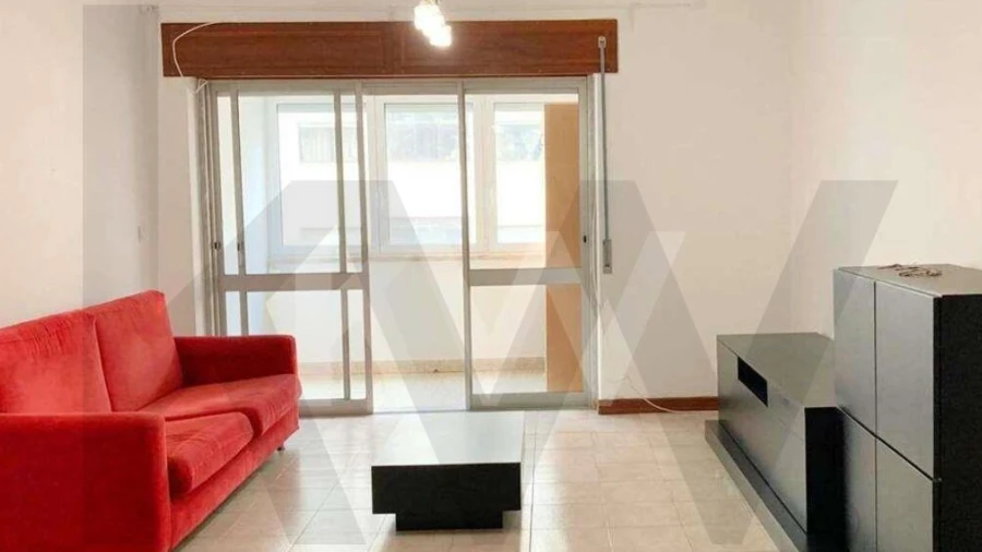 Apartamento T1 para Arrendamento em Benfica