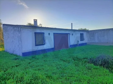 Quinta T2 para Venda em Selmes