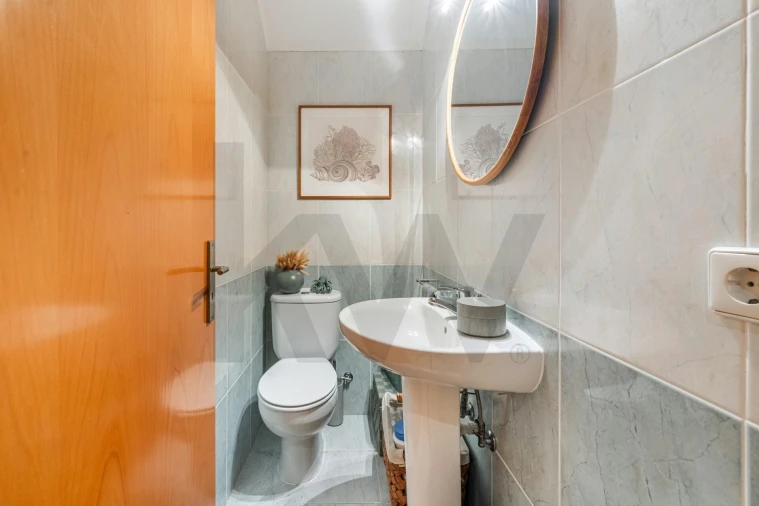 Apartamento T2 para Venda em Vila Nova da Telha Foto 8