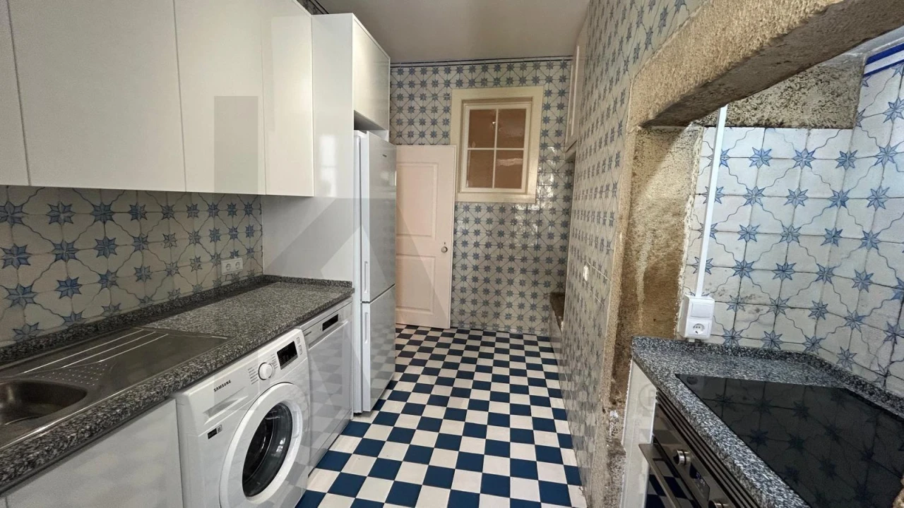 Apartamento T2 para Arrendamento em Misericórdia Foto 27