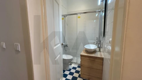 Apartamento T2 para Arrendamento em Misericórdia