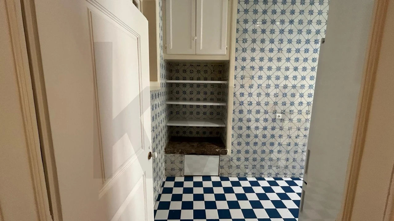 Apartamento T2 para Arrendamento em Misericórdia Foto 23