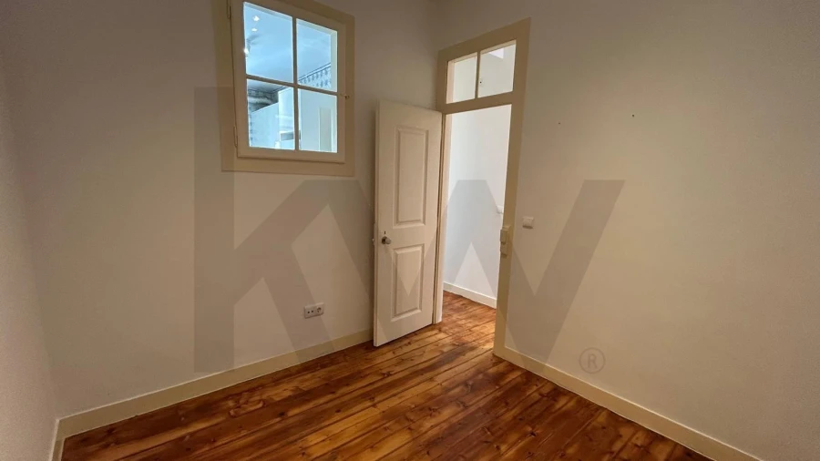 Apartamento T2 para Arrendamento em Misericórdia Foto 29