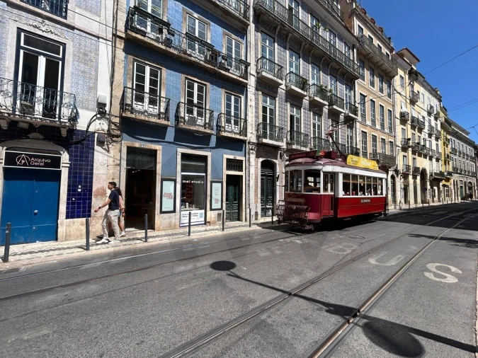 Apartamento T2 para Arrendamento em Misericórdia Foto 33