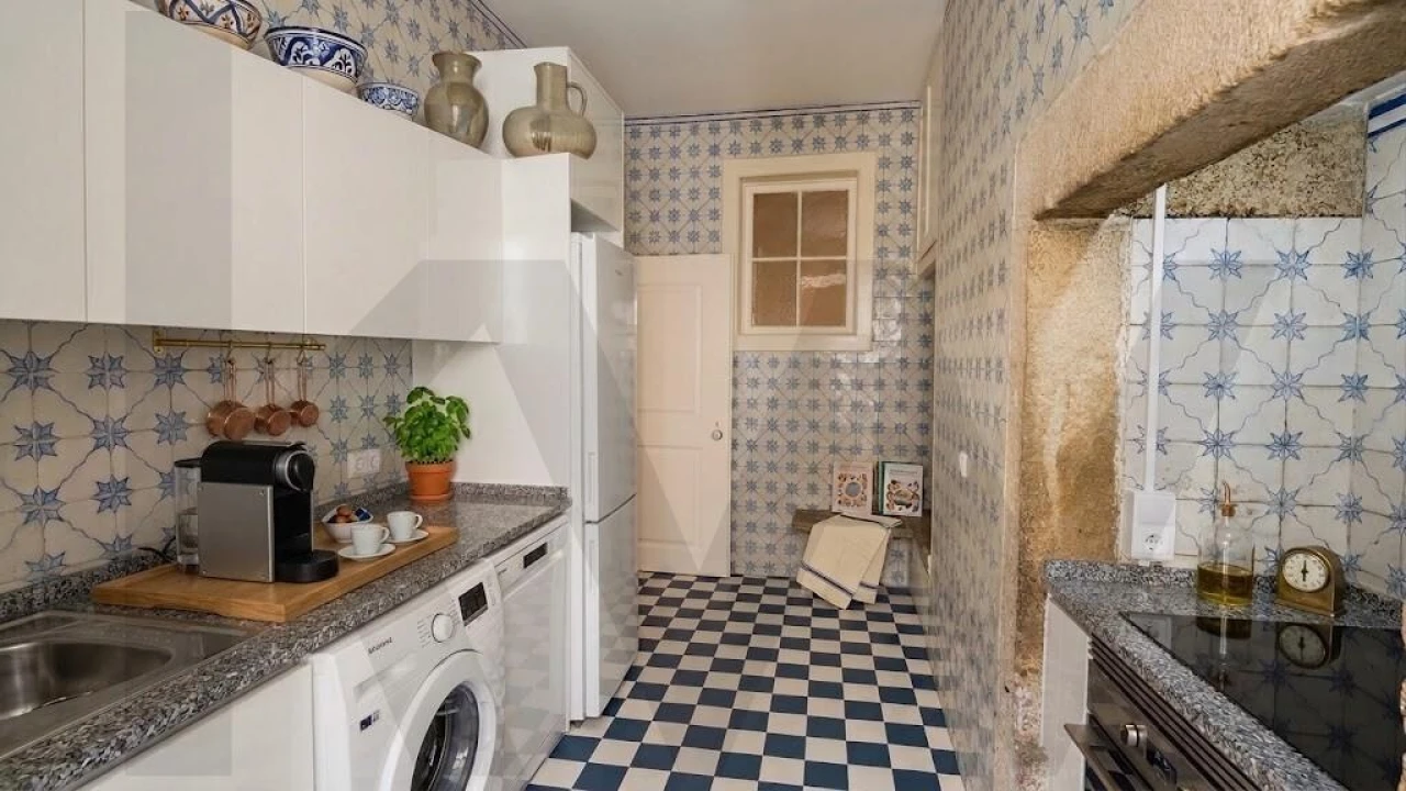 Apartamento T2 para Arrendamento em Misericórdia Foto 30