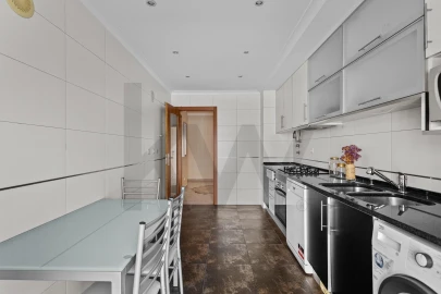 Apartamento T2 para Arrendamento em Mafra