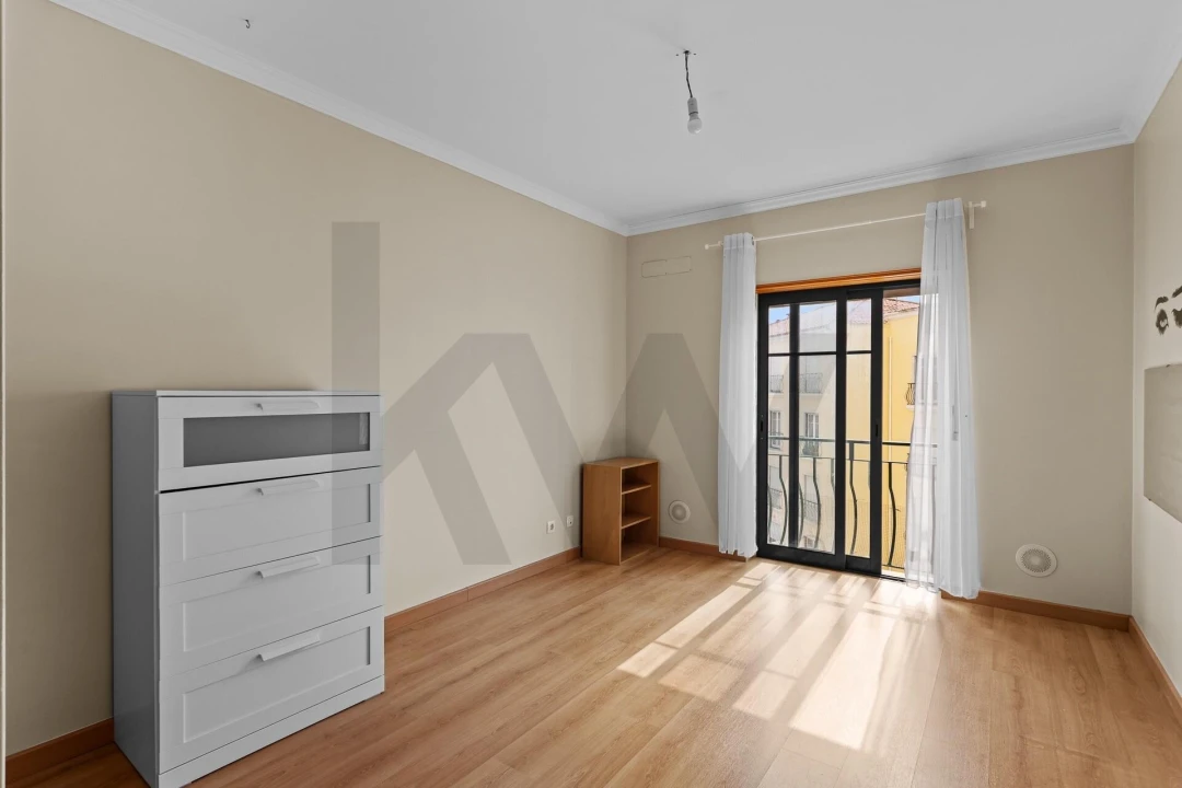 Apartamento T2 para Arrendamento em Mafra Foto 15